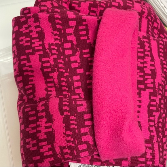 Reebok Pink and Burgundy Graphic Sweatshirt - Picture 10 of 10